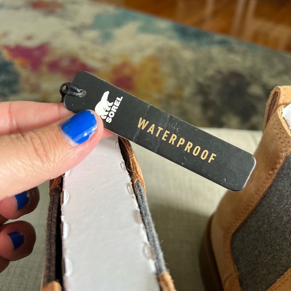 NWT Sorel Emelie Chelsea Booties - Picture 8 of 9